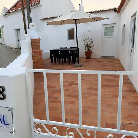 Casa Figueiras * Sao Pedro da Cadeira